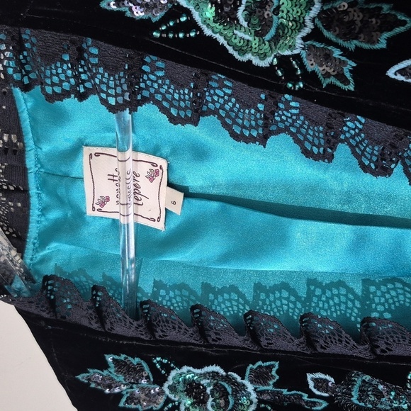 Nanette Lepore Gypsy Rose Black Velvet Tie Lace Ruffle Aplique Beads Jacket Sz 6 - Picture 3 of 13